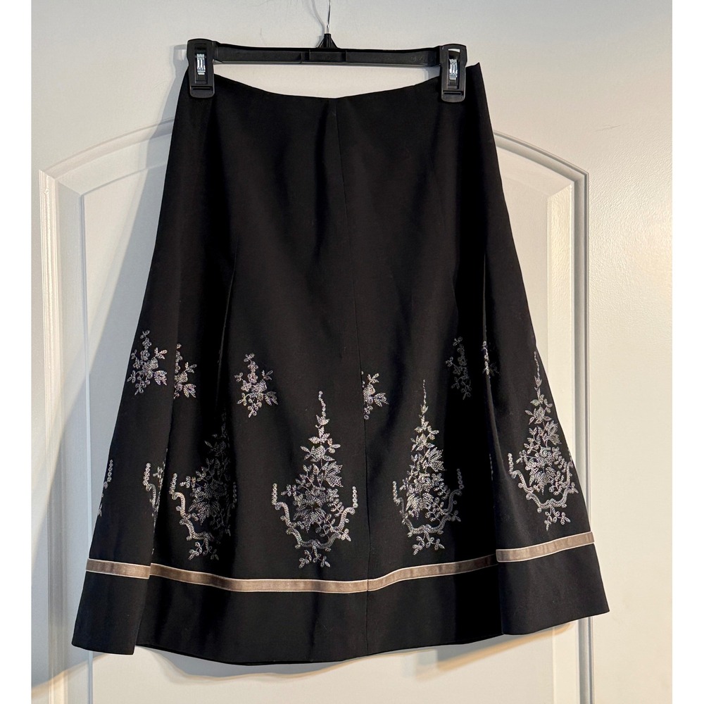 Ann Taylor Embroidered A-Line‎ Skirt Womens 0 Black Floral Velvet Trim